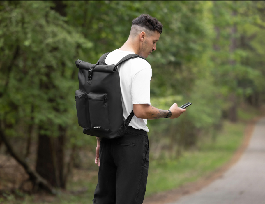 URBAN PROOF - ROLLTOP BACKPACK 20L- BLACK